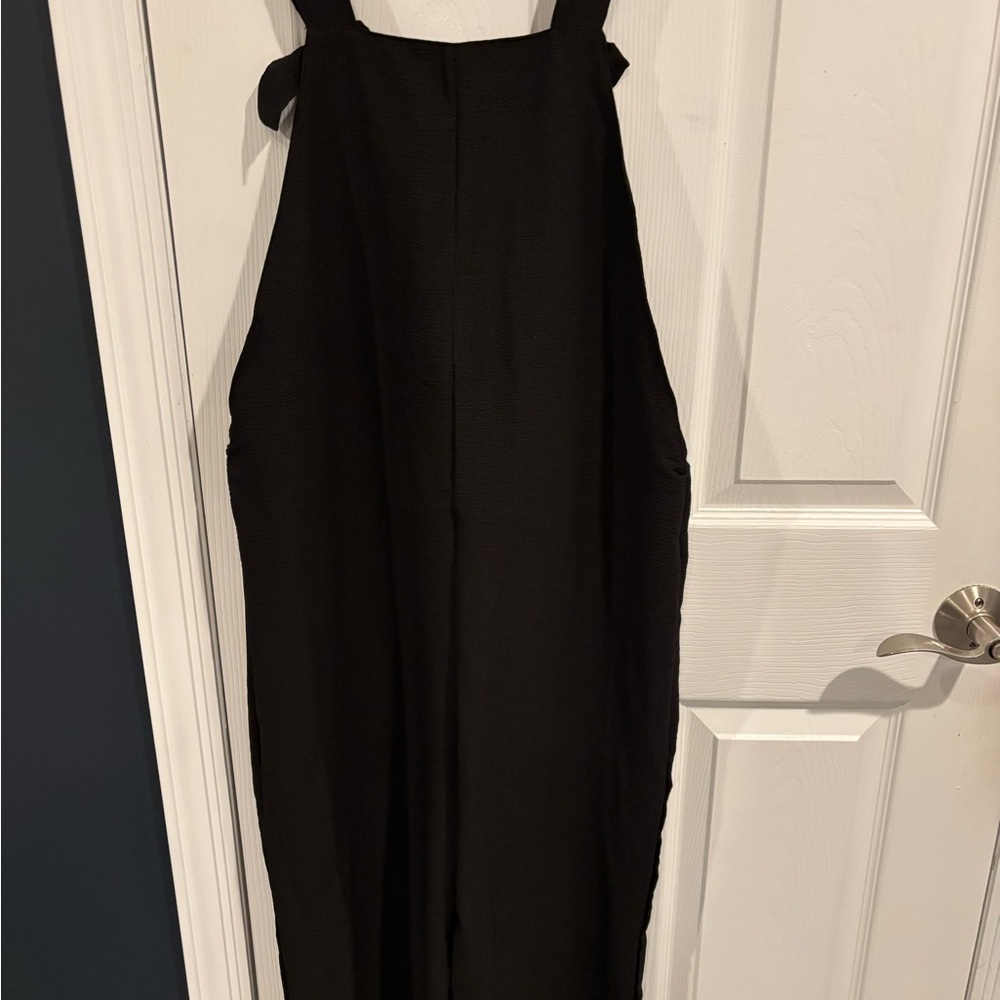 Elegant Black Women's jumpsuit
